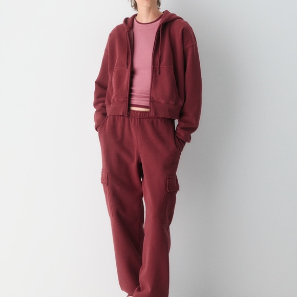 Aritzia Cozy Sweatfleece Mega Cargo™ Sweatpant – Vintage Cordovan, XS - Picture 12 of 12